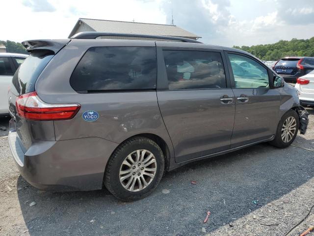 Photo 3 from auction – 2016 TOYOTA SIENNA XLE with VIN 5TDYK3DC2GS694667