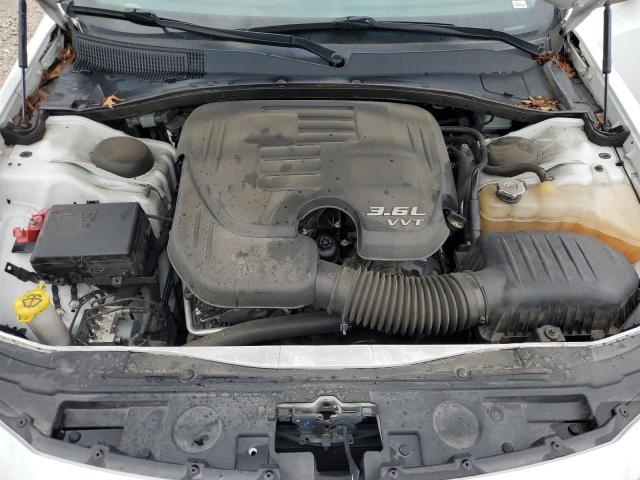 Photo 11 from auction – 2019 CHRYSLER 300 LIMITE with VIN 2C3CCAEG8KH559931