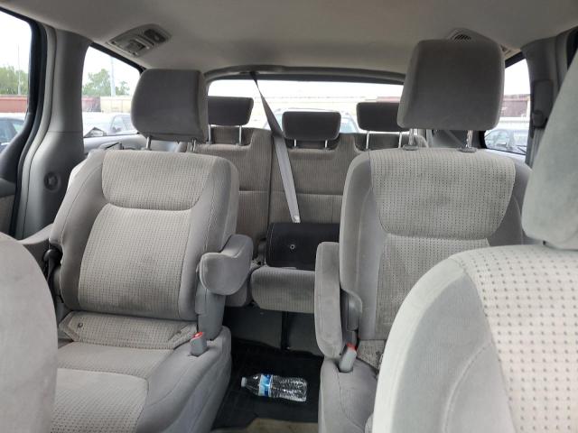 Photo 10 from auction – 2010 TOYOTA SIENNA CE with VIN 5TDKK4CC6AS327730