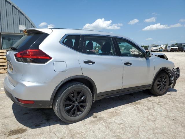 Photo 3 from auction – 2017 NISSAN ROGUE S with VIN KNMAT2MT8HP564946