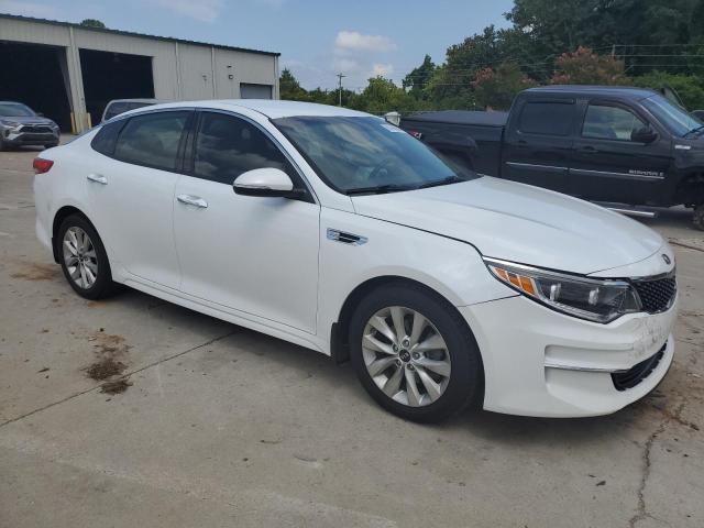 Photo 4 from auction – 2016 KIA OPTIMA EX with VIN 5XXGU4L32GG120438