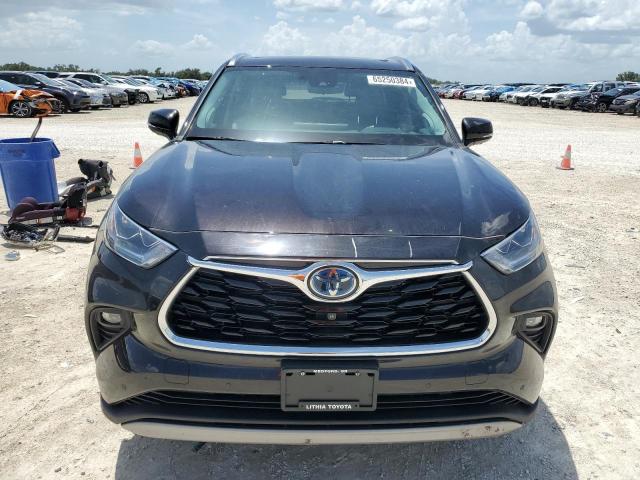 Photo 5 from auction – 2022 TOYOTA HIGHLANDER with VIN 5TDEBRCH0NS077980