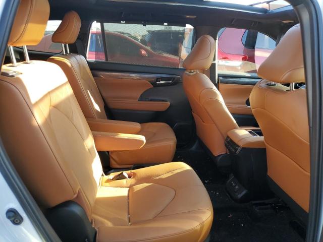 Photo 11 from auction – 2023 TOYOTA HIGHLANDER with VIN 5TDEBRCH2PS124977