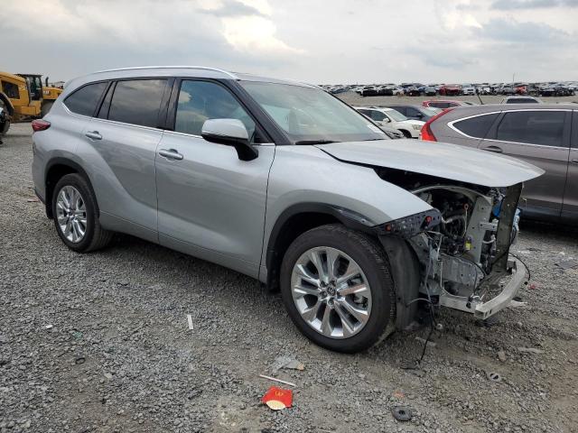 Zdjęcie 4 z aukcji – 2023 TOYOTA HIGHLANDER z VIN 5TDKDRBH8PS524007