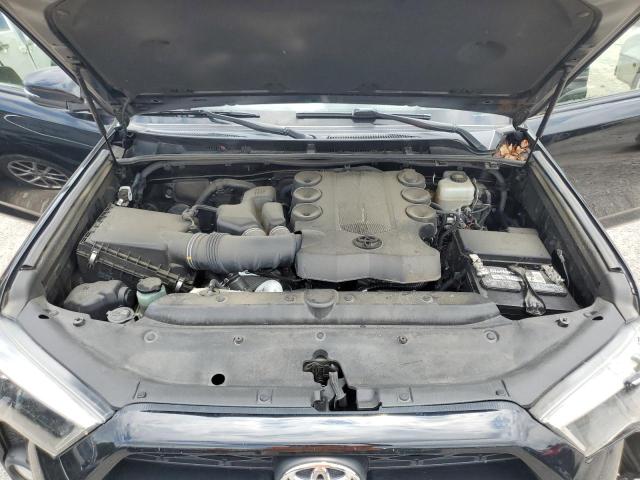 Photo 11 from auction – 2018 TOYOTA 4RUNNER SR with VIN JTEBU5JR1J5483540