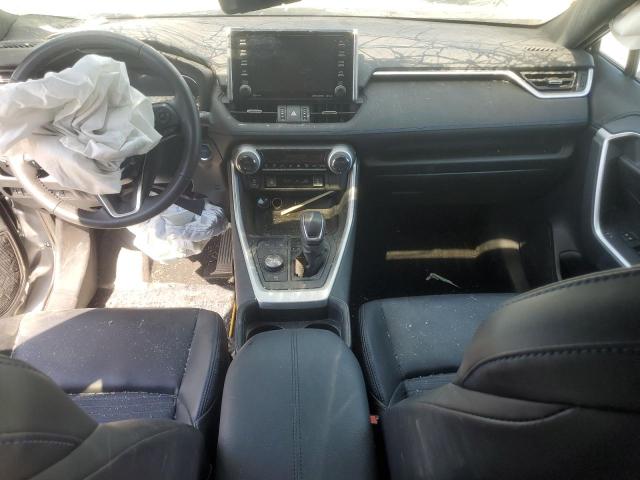 Photo 8 from auction – 2019 TOYOTA RAV4 XSE with VIN 2T3EWRFV7KW032969