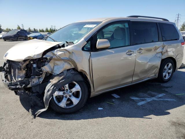 Photo 1 from auction – 2014 TOYOTA SIENNA LE with VIN 5TDKK3DC6ES454363