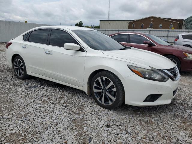 Photo 4 from auction – 2017 NISSAN ALTIMA 2.5 with VIN 1N4AL3AP3HN322905