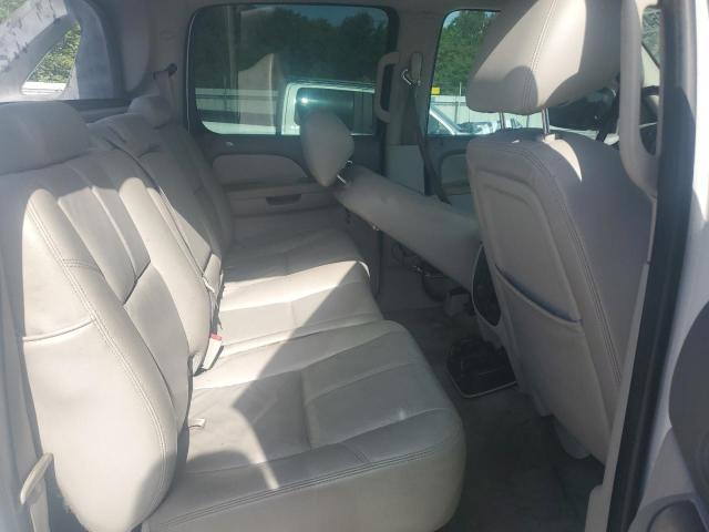 Photo 10 from auction – 2010 CHEVROLET AVALANCHE with VIN 3GNVKFE07AG288776