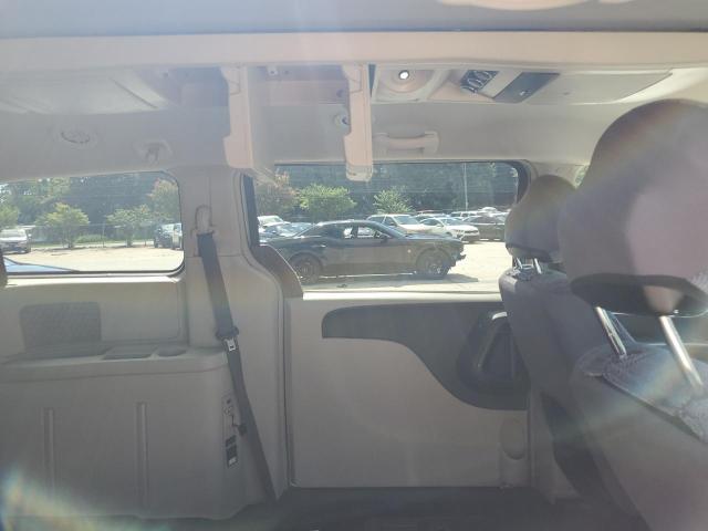 Photo 11 from auction – 2014 CHRYSLER TOWN & COU with VIN 2C4RC1BG3ER436336