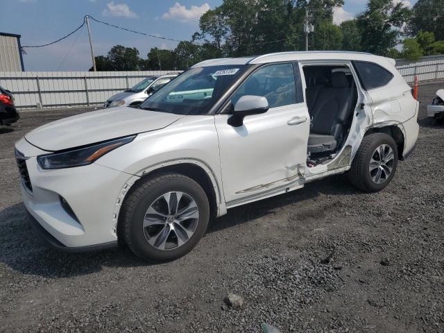 TOYOTA HIGHLANDER 2021 with VIN 5TDHZRBH8MS073104 - Photo from auction