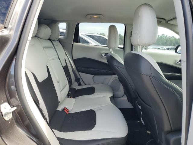 Photo 11 from auction – 2018 JEEP COMPASS LA with VIN 3C4NJCBB5JT165582