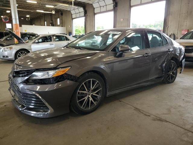 Photo 1 from auction – 2022 TOYOTA CAMRY XLE with VIN 4T1F31AK2NU579771