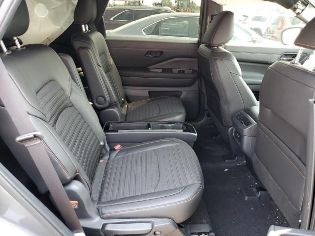 Photo 11 from auction – 2024 NISSAN PATHFINDER with VIN 5N1DR3BD1RC260472