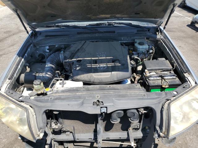 Photo 11 from auction – 2004 TOYOTA 4RUNNER SR with VIN JTEZU14R748021649