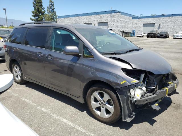 Photo 4 from auction – 2020 TOYOTA SIENNA LE with VIN 5TDKZ3DC0LS056624