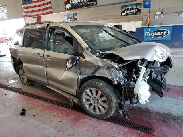 Photo 4 from auction – 2015 TOYOTA SIENNA XLE with VIN 5TDDK3DC0FS105418