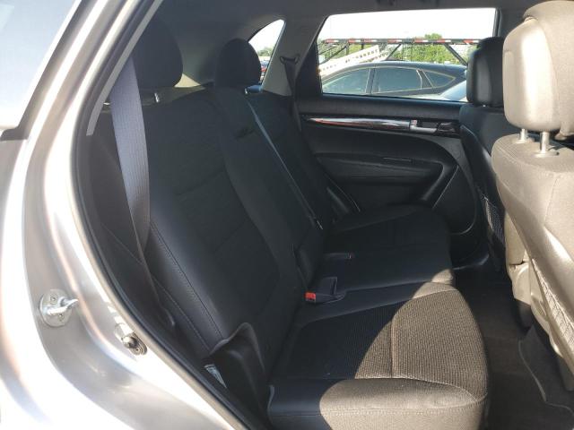 Photo 11 from auction – 2015 KIA SORENTO LX with VIN 5XYKT3A60FG572967