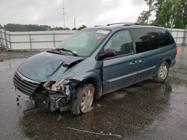 CHRYSLER TOWN & COU 2005 with VIN 2C8GP54L95R222608 - Photo from auction