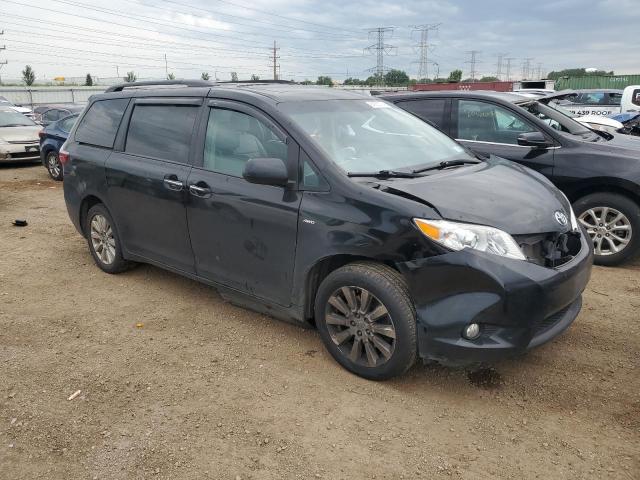 Photo 4 from auction – 2017 TOYOTA SIENNA XLE with VIN 5TDDZ3DC2HS185531