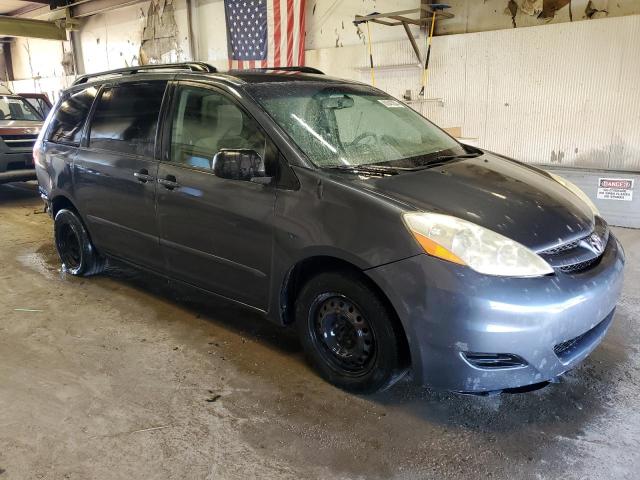 Photo 4 from auction – 2010 TOYOTA SIENNA CE with VIN 5TDKK4CC4AS292458