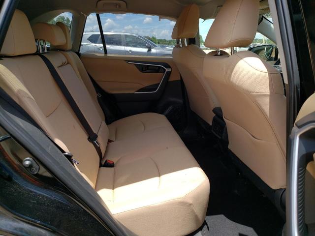 Photo 10 from auction – 2023 TOYOTA RAV4 LE with VIN JTMH1RFV6PD103188