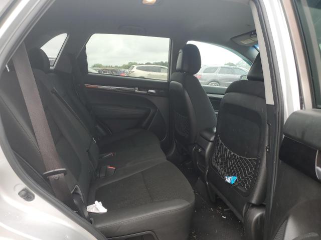 Photo 10 from auction – 2015 KIA SORENTO LX with VIN 5XYKT3A61FG587171