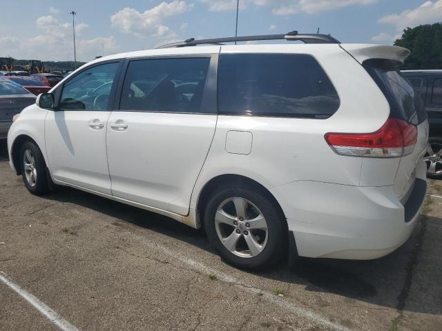Photo 2 from auction – 2011 TOYOTA SIENNA LE with VIN 5TDKK3DC9BS120999