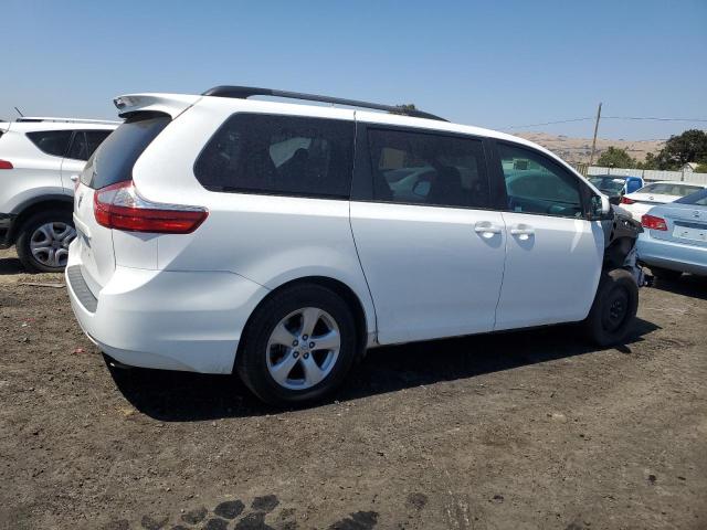 Photo 3 from auction – 2015 TOYOTA SIENNA LE with VIN 5TDKK3DC0FS567355
