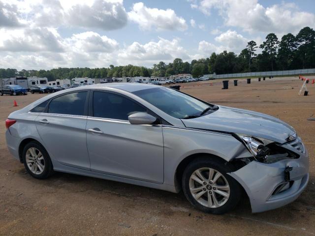 Photo 4 from auction – 2013 HYUNDAI SONATA GLS with VIN 5NPEB4AC5DH765777