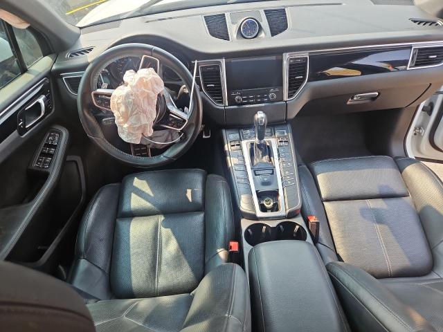 Photo 8 from auction – 2017 PORSCHE MACAN with VIN WP1AA2A58HLB83955
