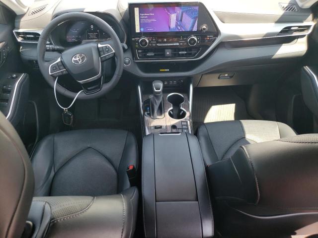 Photo 8 from auction – 2023 TOYOTA HIGHLANDER with VIN 5TDKDRAH7PS031064