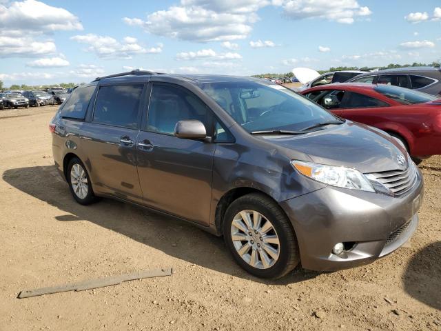 Photo 4 from auction – 2015 TOYOTA SIENNA XLE with VIN 5TDDK3DC0FS109758