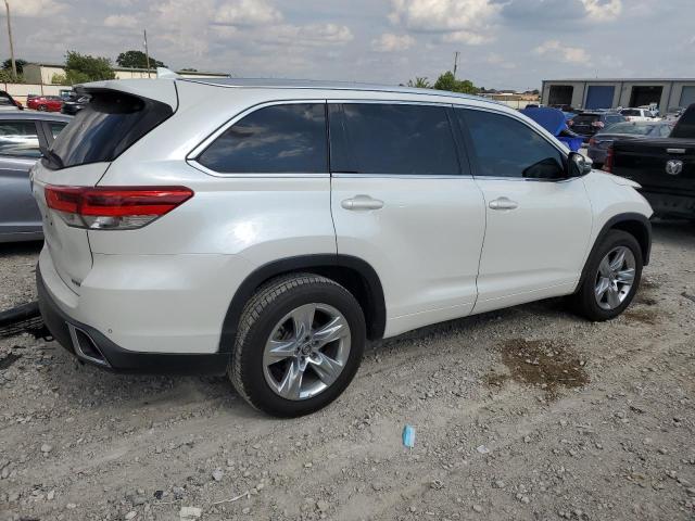 Фото 3 с аукциона – 2018 TOYOTA HIGHLANDER с VIN 5TDYZRFH3JS256822