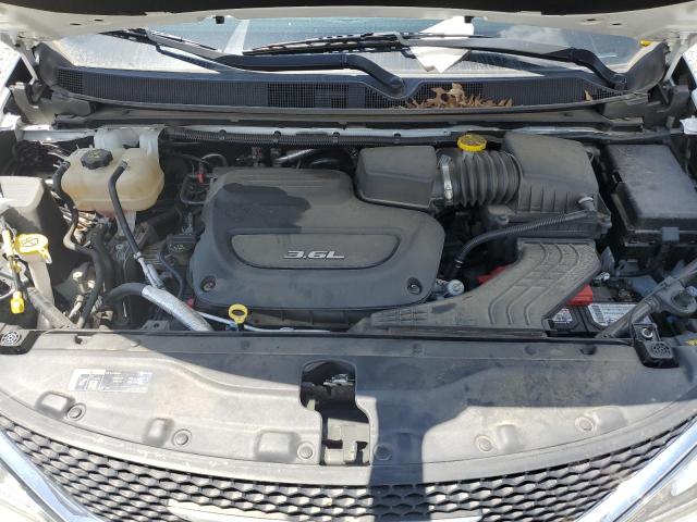 Photo 12 from auction – 2018 CHRYSLER PACIFICA L with VIN 2C4RC1GG5JR210575