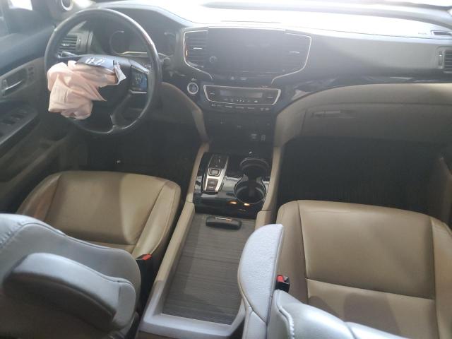 Photo 8 from auction – 2019 HONDA PILOT TOUR with VIN 5FNYF6H69KB035122