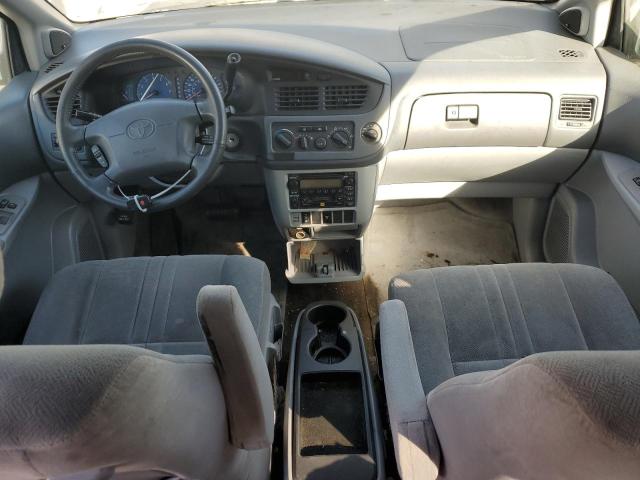 Photo 8 from auction – 2002 TOYOTA SIENNA LE with VIN 4T3ZF13C72U488055