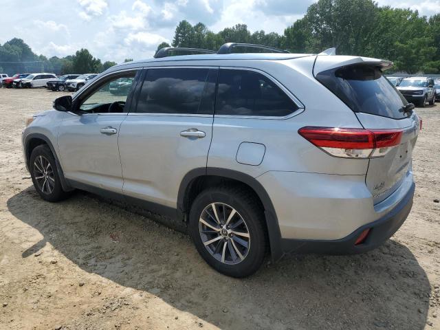 Photo 2 from auction – 2019 TOYOTA HIGHLANDER with VIN 5TDJZRFH8KS952711