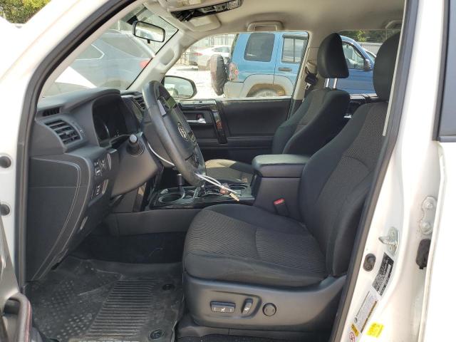 Photo 7 from auction – 2017 TOYOTA 4RUNNER SR with VIN JTEBU5JRXH5443645
