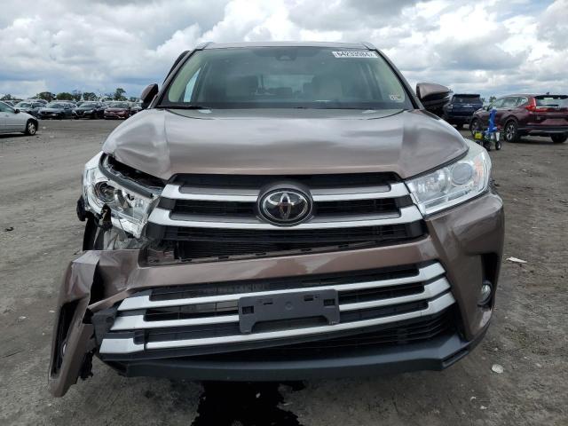 صورة رقم 5 من المزاد - 2018 TOYOTA HIGHLANDER مع VIN 5TDJZRFH6JS868546