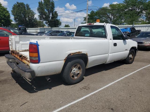 Photo 3 from auction – 2001 CHEVROLET SILVERADO with VIN 1GCEC14V71E272218