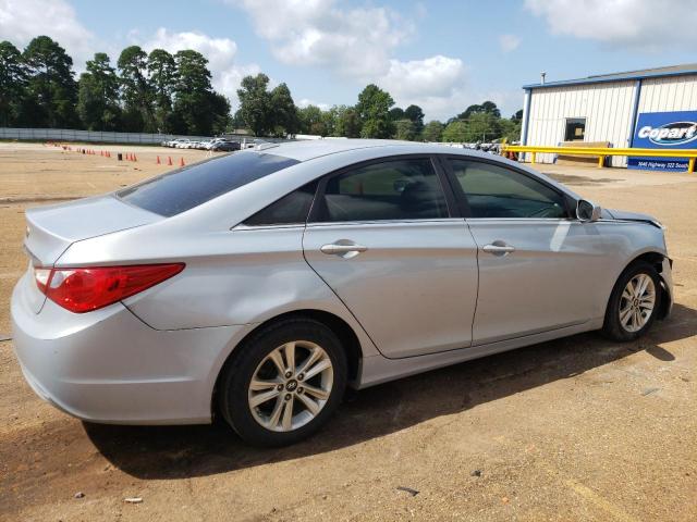 Photo 3 from auction – 2013 HYUNDAI SONATA GLS with VIN 5NPEB4AC5DH765777