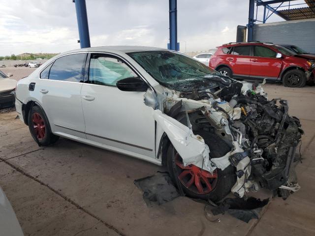 Photo 4 from auction – 2017 VOLKSWAGEN PASSAT S with VIN 1VWAT7A33HC076378