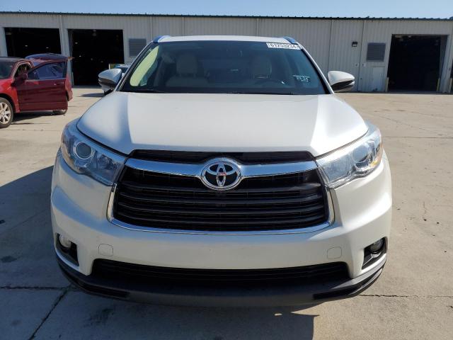 Photo 5 from auction – 2016 TOYOTA HIGHLANDER with VIN 5TDKKRFH5GS185609