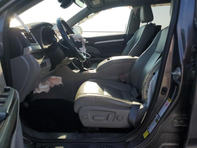 Photo 7 from auction – 2018 TOYOTA HIGHLANDER with VIN 5TDJZRFH6JS529964