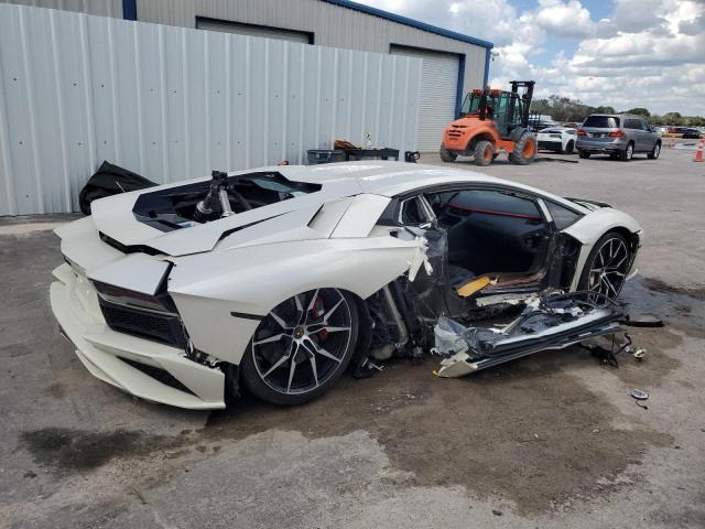 Photo 3 from auction – 2017 LAMBORGHINI AVENTADOR with VIN ZHWUG4ZD2HLA06090