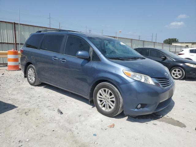 Photo 4 from auction – 2015 TOYOTA SIENNA XLE with VIN 5TDYK3DC2FS680279