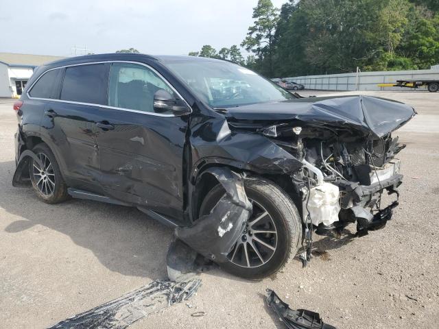 Photo 4 from auction – 2018 TOYOTA HIGHLANDER with VIN 5TDKZRFH6JS536918