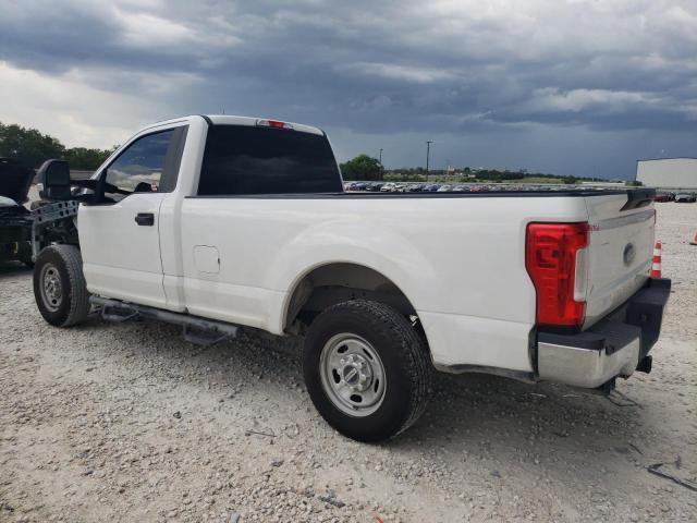 Zdjęcie 2 z aukcji – 2017 FORD F250 SUPER z VIN 1FTBF2A6XHEE35208