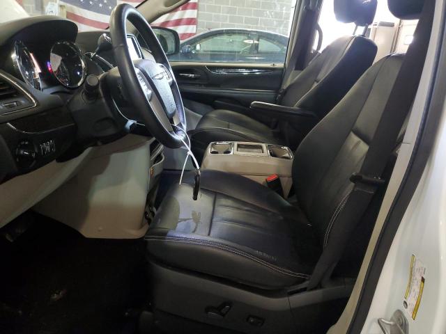 Photo 7 from auction – 2016 CHRYSLER TOWN & COU with VIN 2C4RC1CG3GR284592